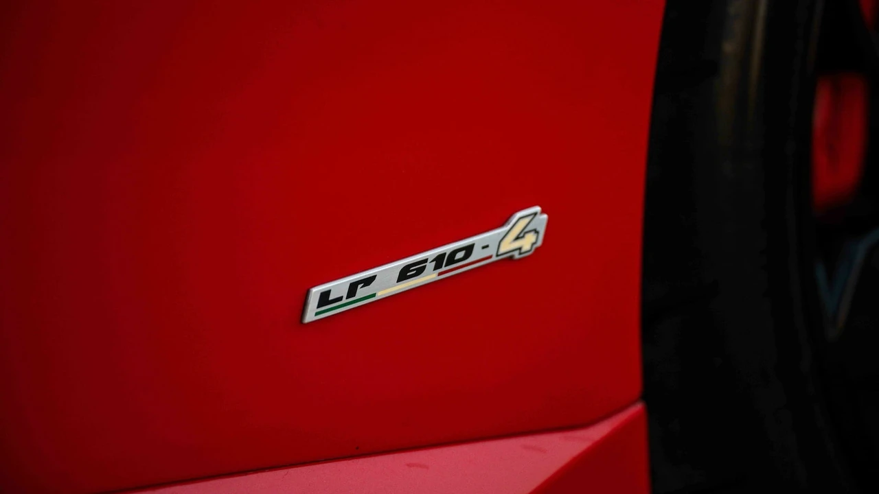 2016 Lamborghini Huracan LP610-4 - Image 14 of 29