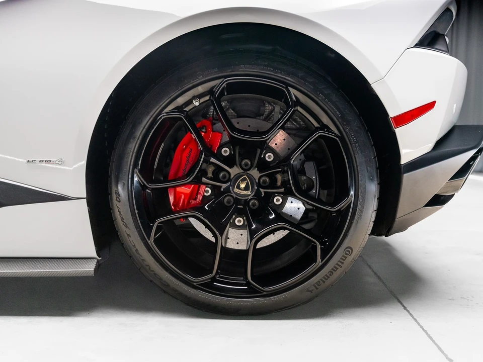 2016 Lamborghini Huracan LP610-4 - Image 5 of 31