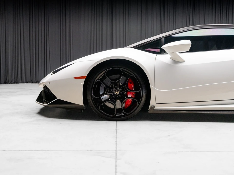 2016 Lamborghini Huracan LP610-4 - Image 3 of 31