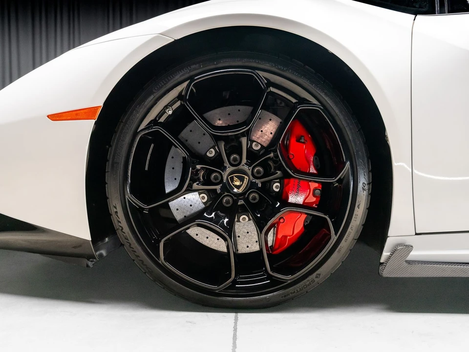 2016 Lamborghini Huracan LP610-4 - Image 27 of 31