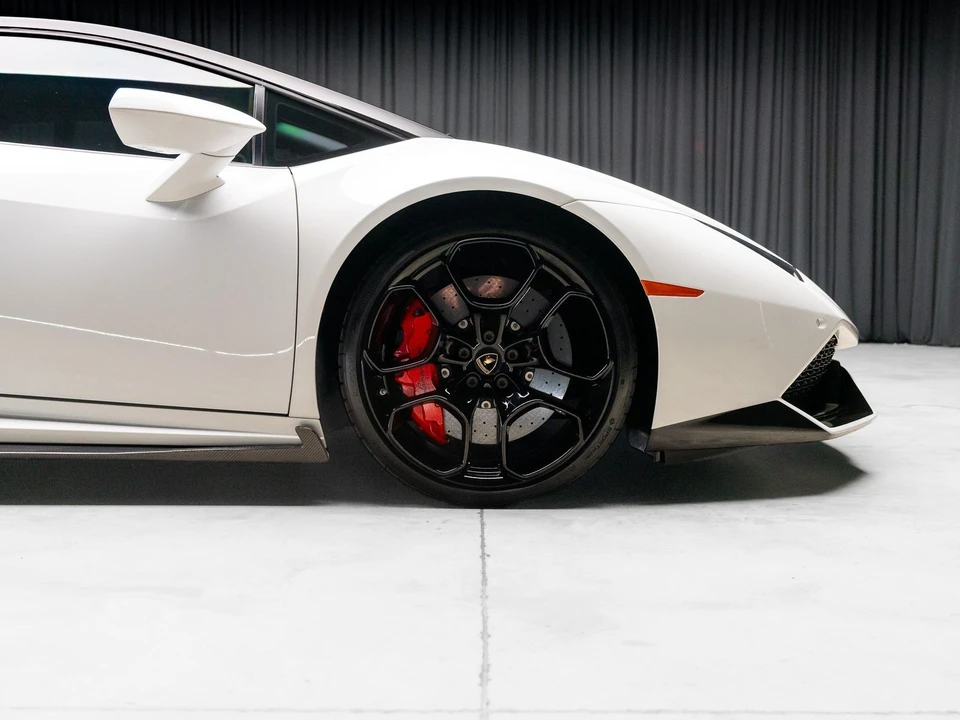 2016 Lamborghini Huracan LP610-4 - Image 30 of 31