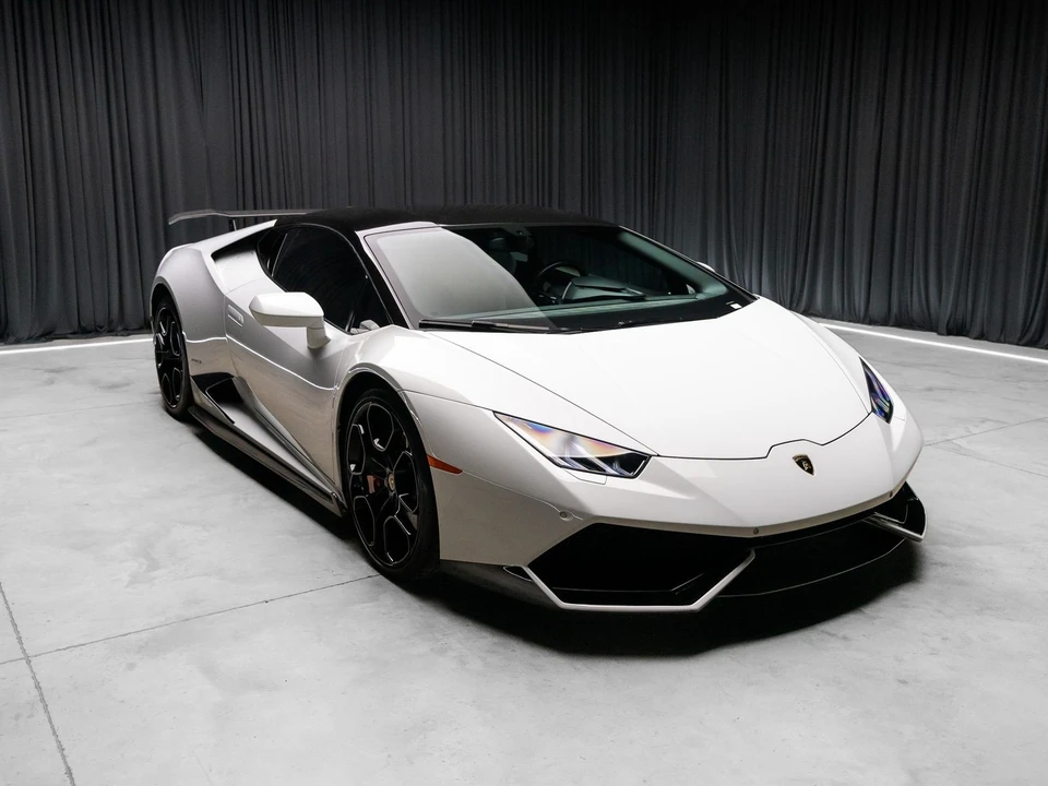 2016 Lamborghini Huracan LP610-4 - Image 2 of 31