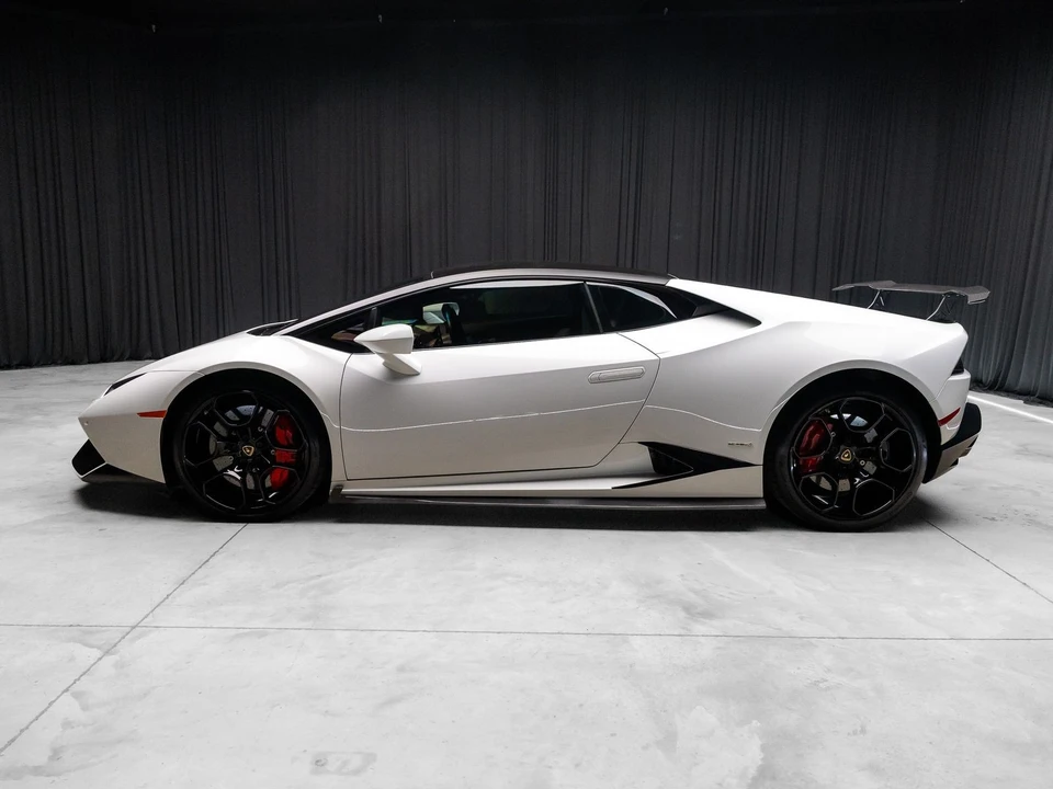 2016 Lamborghini Huracan LP610-4 - Image 12 of 31