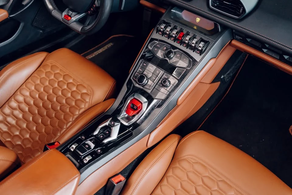 2016 Lamborghini Huracan LP610-4 - Image 15 of 18