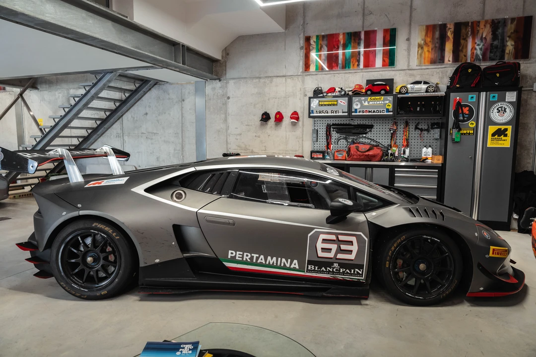 2016 Lamborghini Huracan LP610-4 - Image 8 of 31
