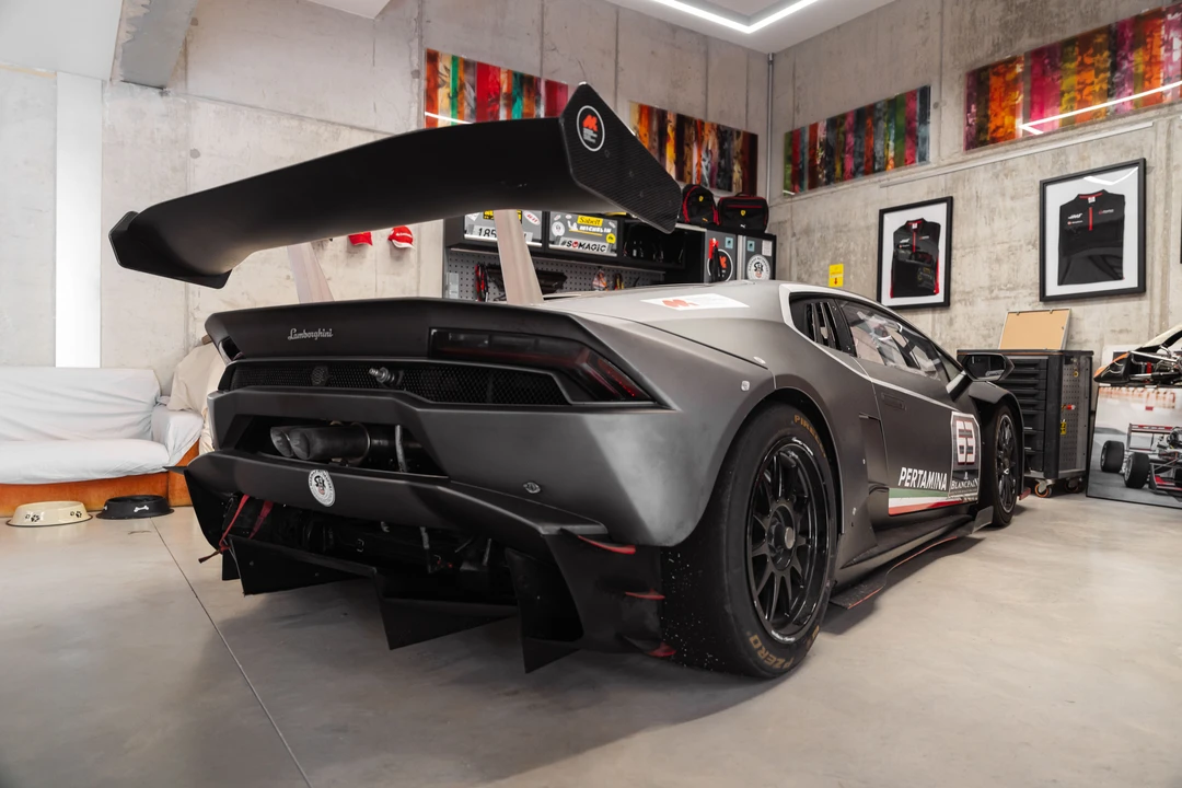 2016 Lamborghini Huracan LP610-4 - Image 7 of 31