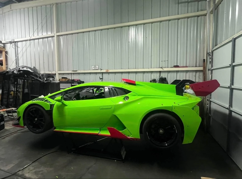 2016 Lamborghini Huracan - Image 2 of 11