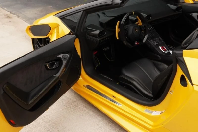 2016 Lamborghini Huracan LP610-4 - Image 26 of 31