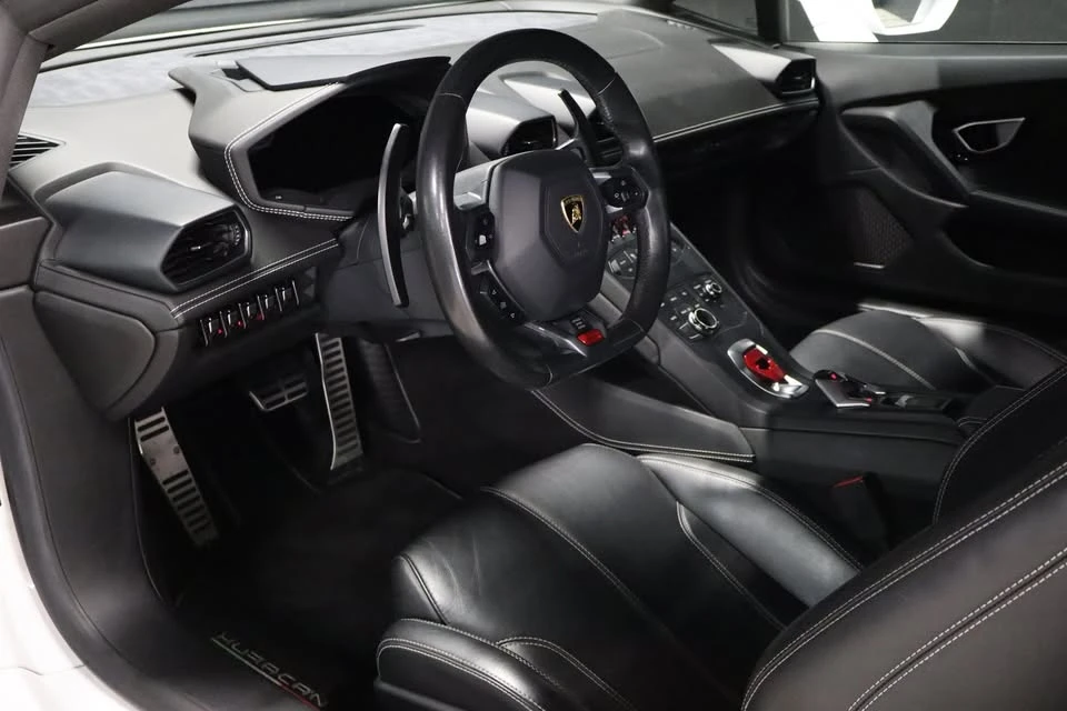 2016 Lamborghini Huracan - Image 16 of 20