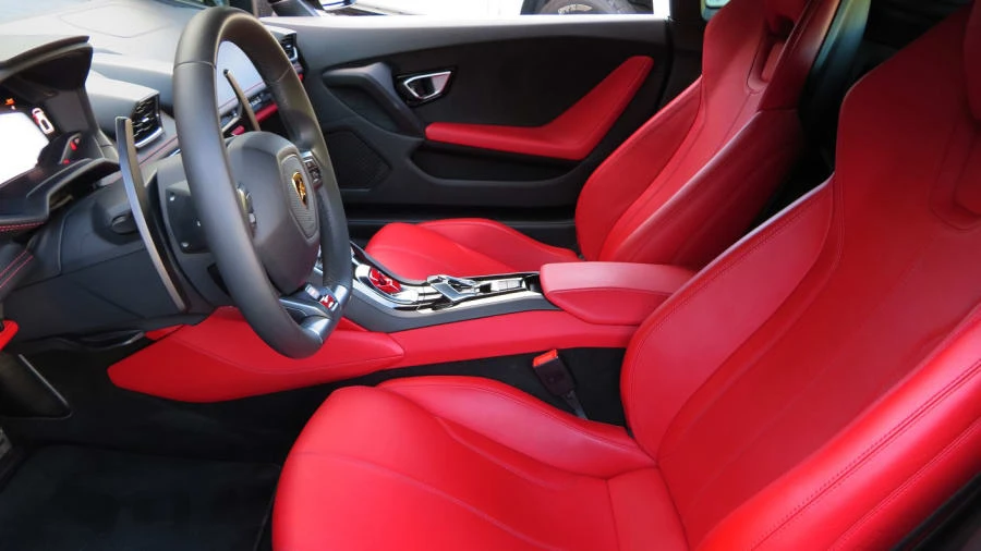 2016 Lamborghini Huracan - Image 4 of 12
