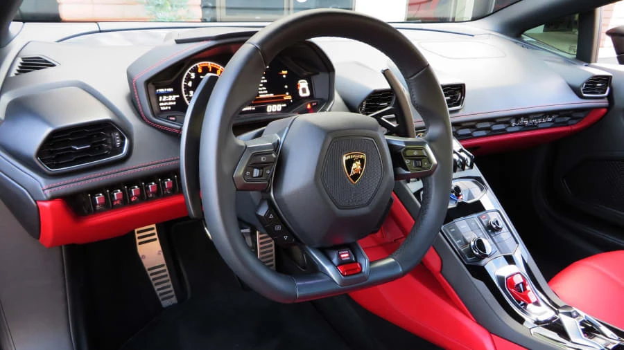2016 Lamborghini Huracan - Image 5 of 12