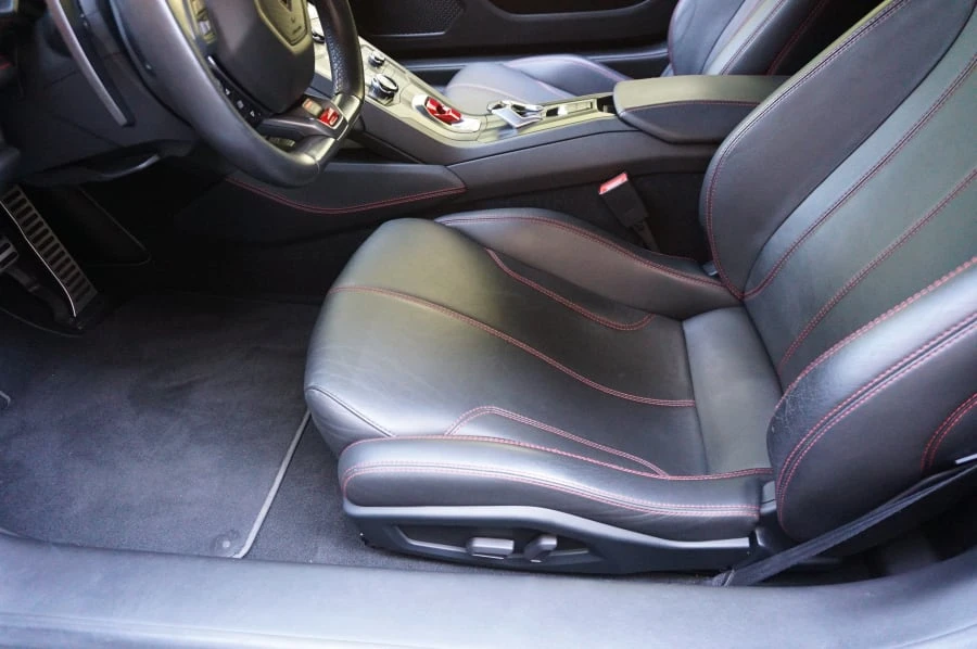 2016 Lamborghini Huracan - Image 8 of 31