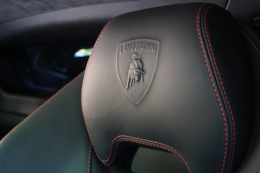 2016 Lamborghini Huracan - Image 10 of 31