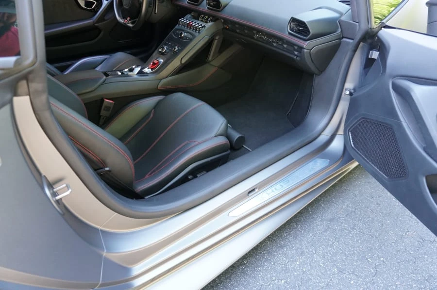2016 Lamborghini Huracan - Image 19 of 31