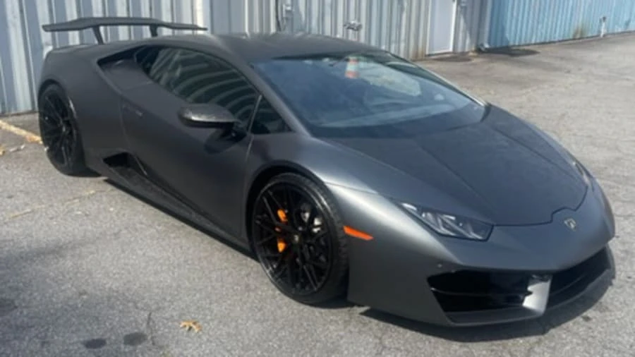 2016 Lamborghini Huracan - Image 8 of 24