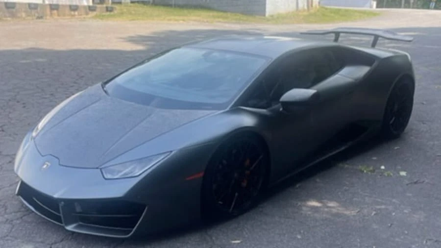 2016 Lamborghini Huracan - Image 16 of 24