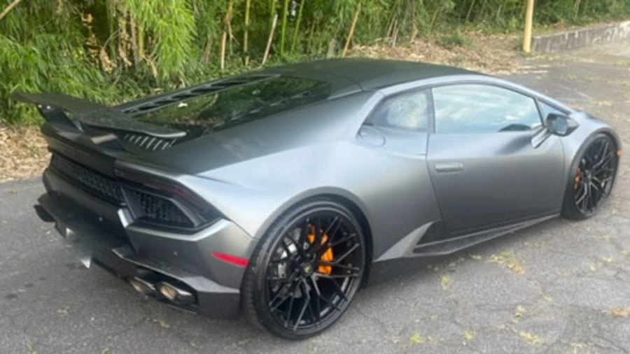 2016 Lamborghini Huracan - Image 3 of 24
