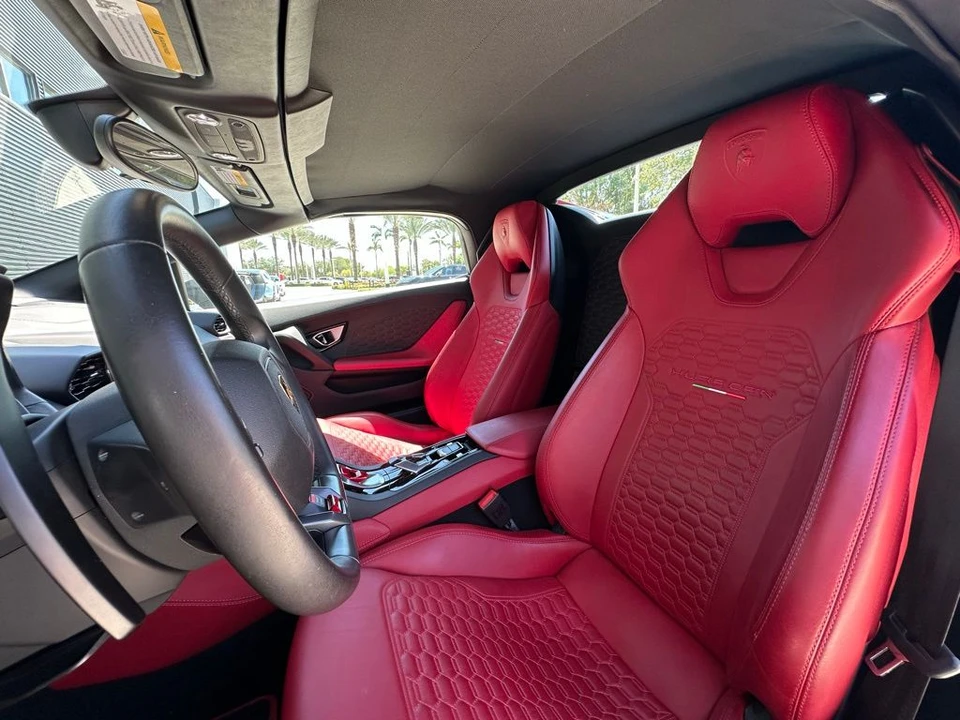 2016 Lamborghini Huracan - Image 5 of 31