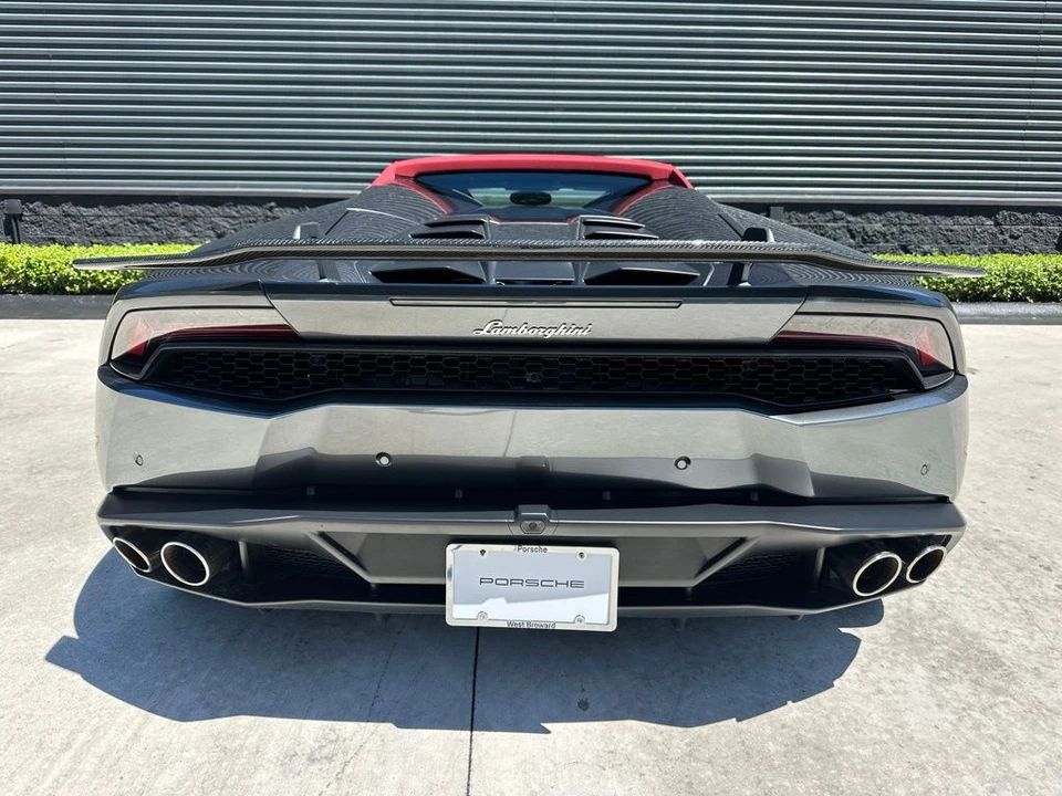 2016 Lamborghini Huracan - Image 13 of 31