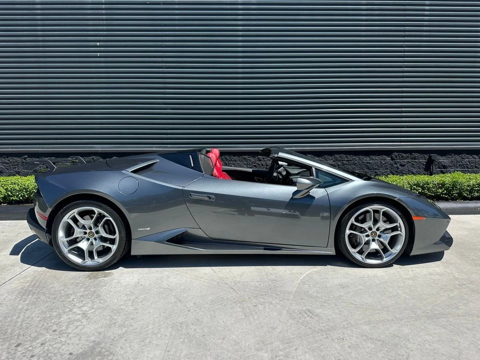 2016 Lamborghini Huracan - Image 11 of 31