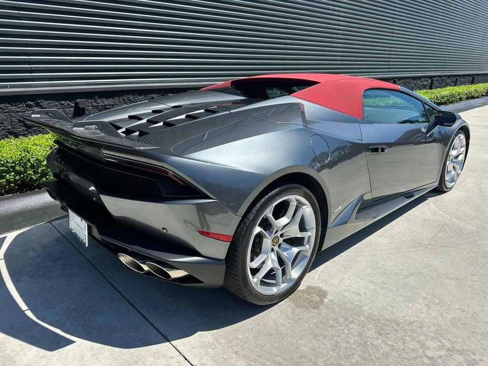 2016 Lamborghini Huracan - Image 9 of 31