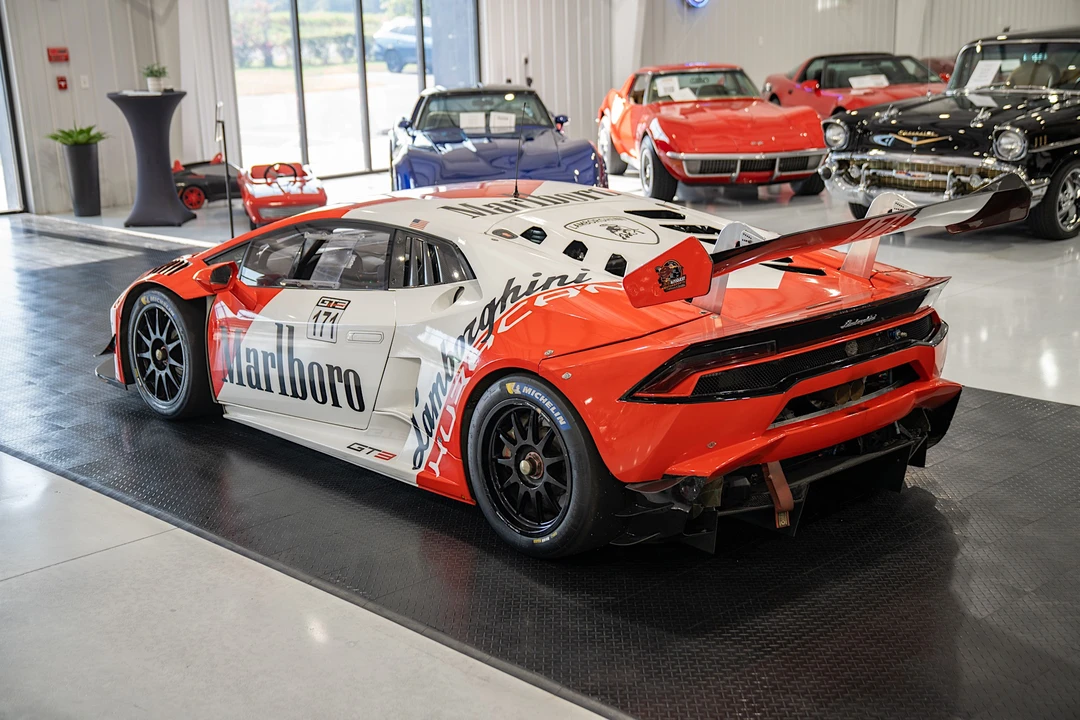 2016 Lamborghini Huracan - Image 9 of 31