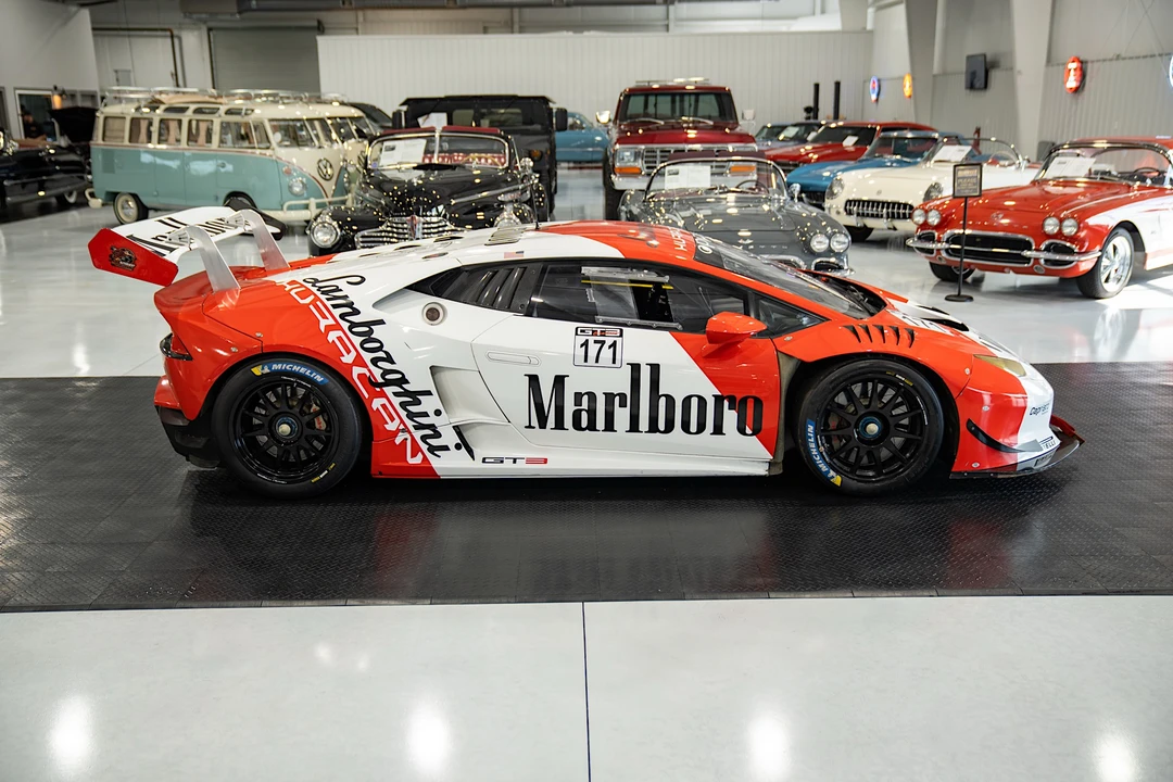 2016 Lamborghini Huracan - Image 17 of 31