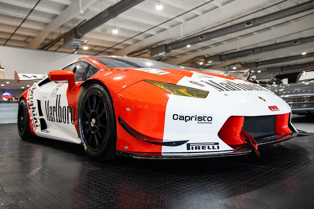 2016 Lamborghini Huracan - Image 7 of 31