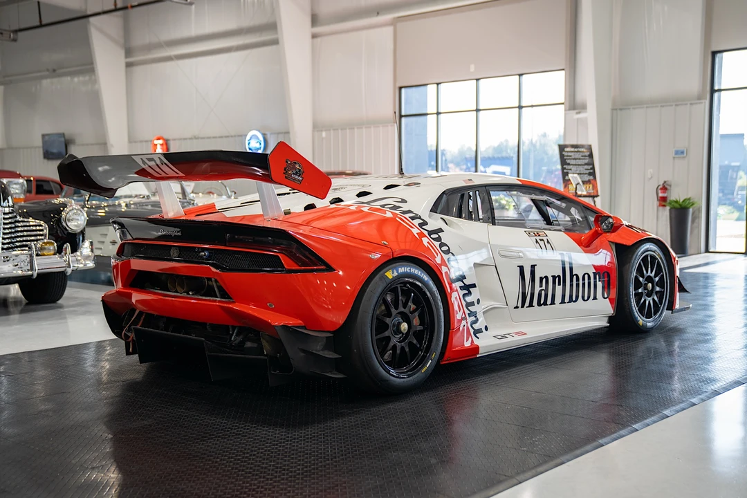 2016 Lamborghini Huracan - Image 8 of 31