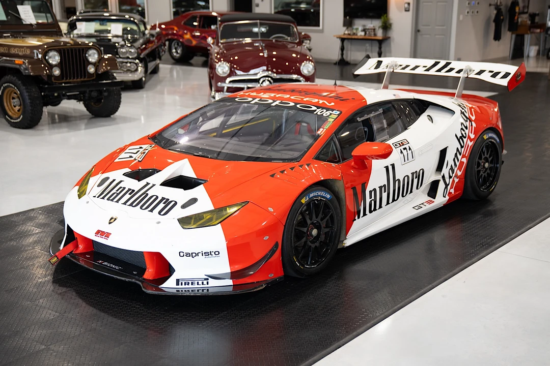 2016 Lamborghini Huracan - Image 14 of 31
