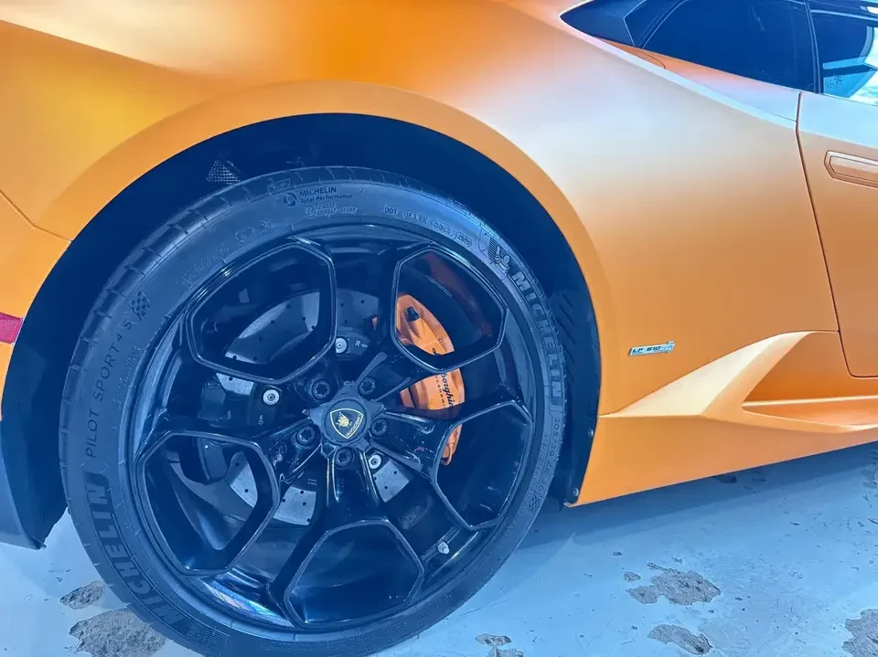 2016 Lamborghini Huracan LP610-4 - Image 7 of 20