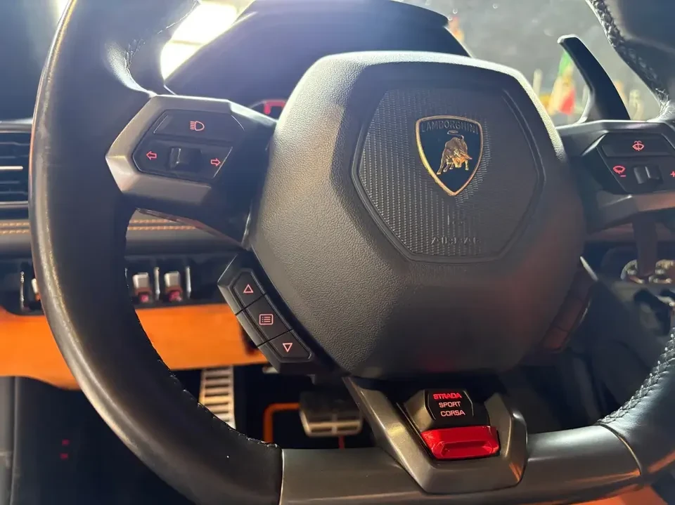 2016 Lamborghini Huracan LP610-4 - Image 10 of 20
