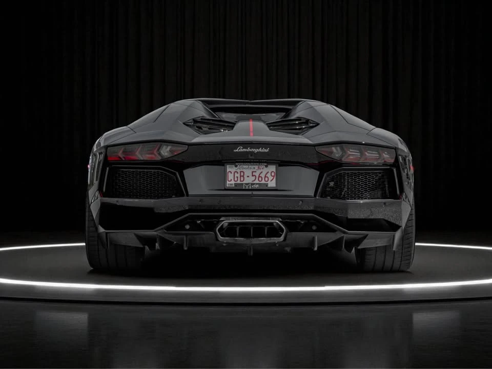 2016 Lamborghini Aventador LP700-4 - Image 7 of 13