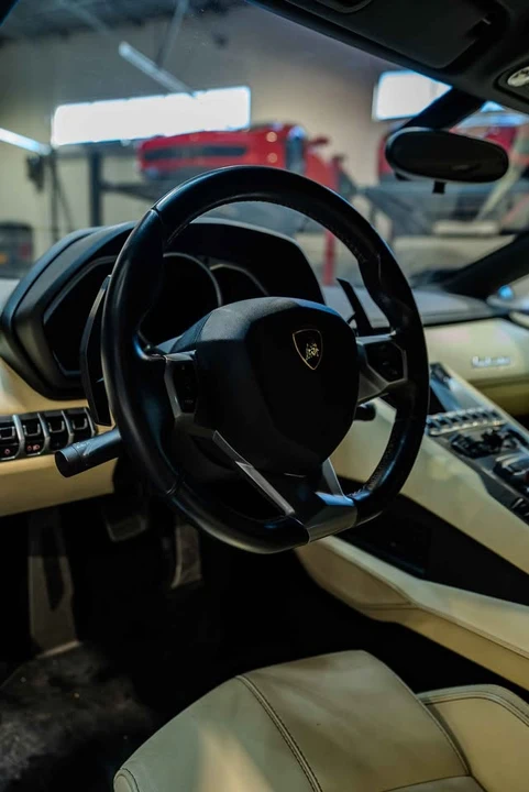 2016 Lamborghini Aventador LP700-4 - Image 18 of 20