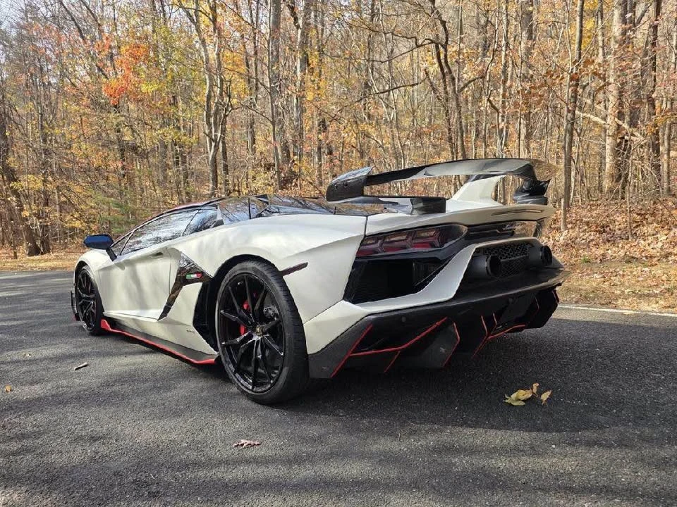 2016 Lamborghini Aventador LP700-4 - Image 5 of 5