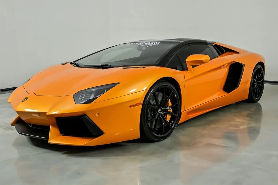 2016 Lamborghini Aventador LP700-4 - Image 5 of 20