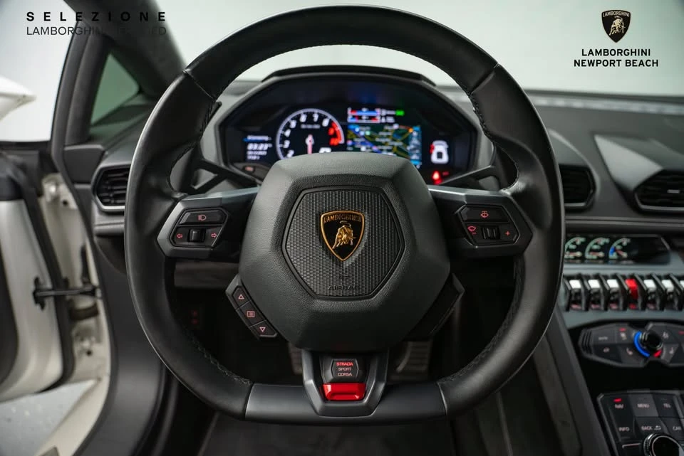 2016 Lamborghini Huracan - Image 10 of 10