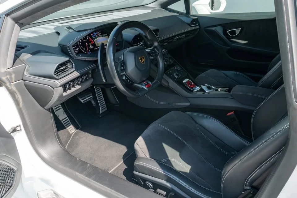 2016 Lamborghini Huracan LP610-4 - Image 8 of 19