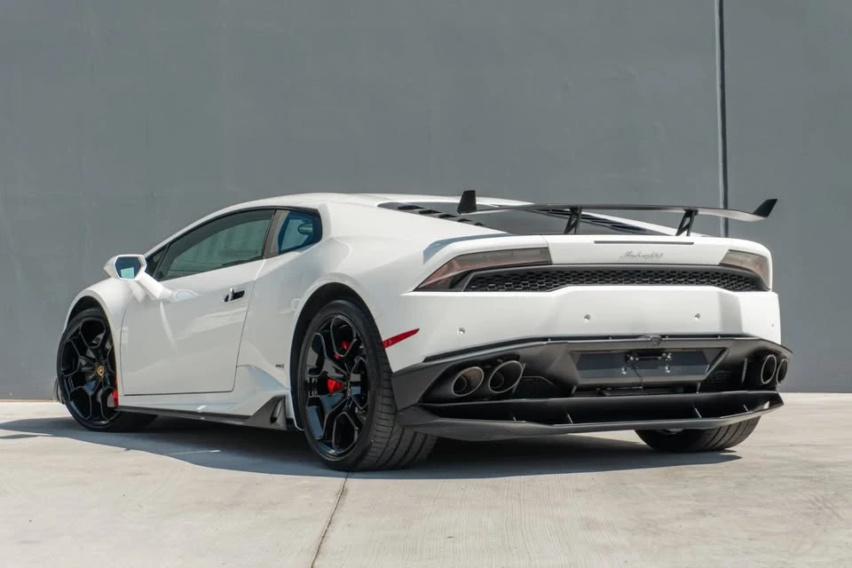 2016 Lamborghini Huracan LP610-4 - Image 7 of 19