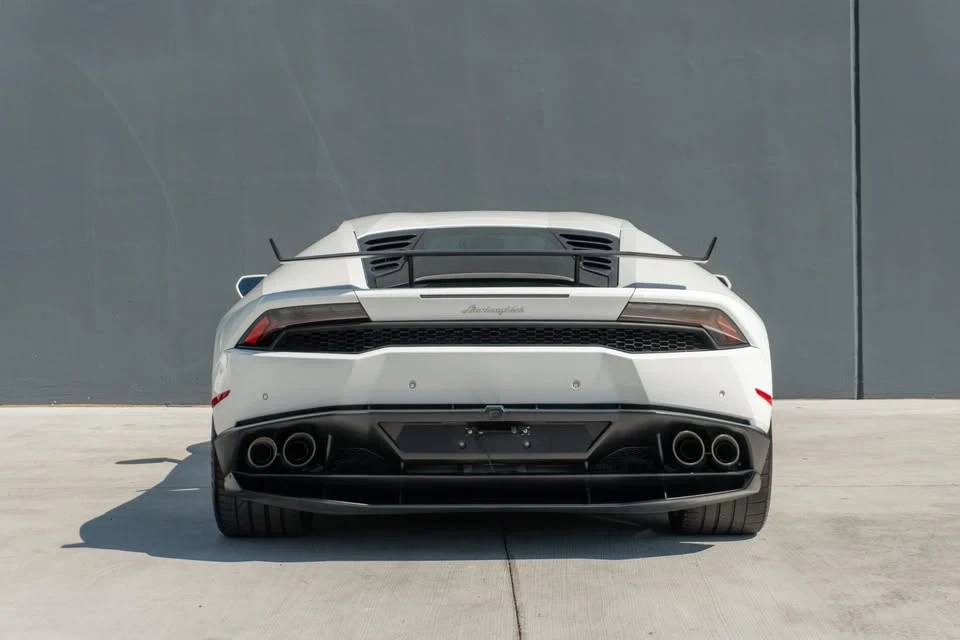 2016 Lamborghini Huracan LP610-4 - Image 3 of 19