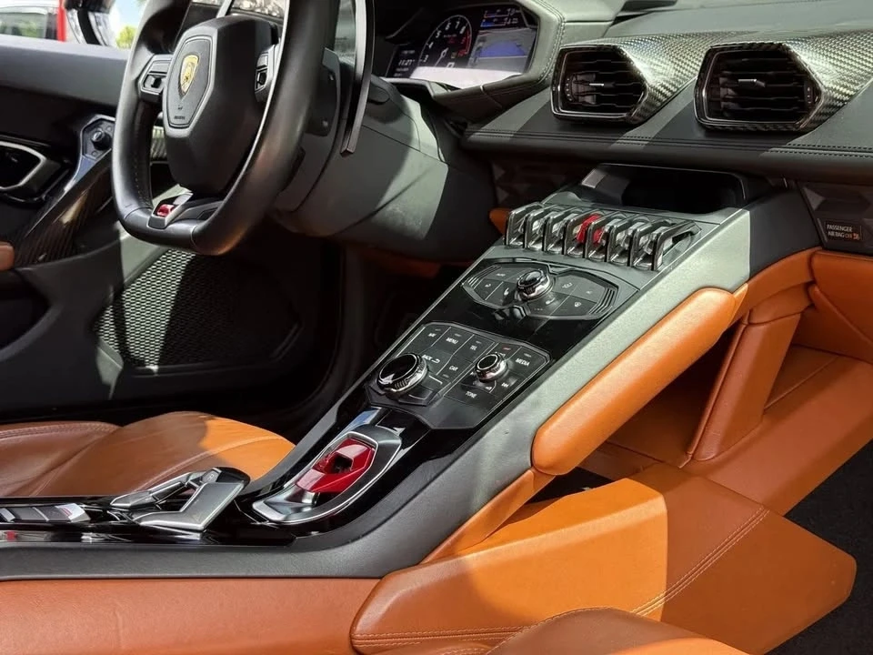 2016 Lamborghini Huracan - Image 20 of 20