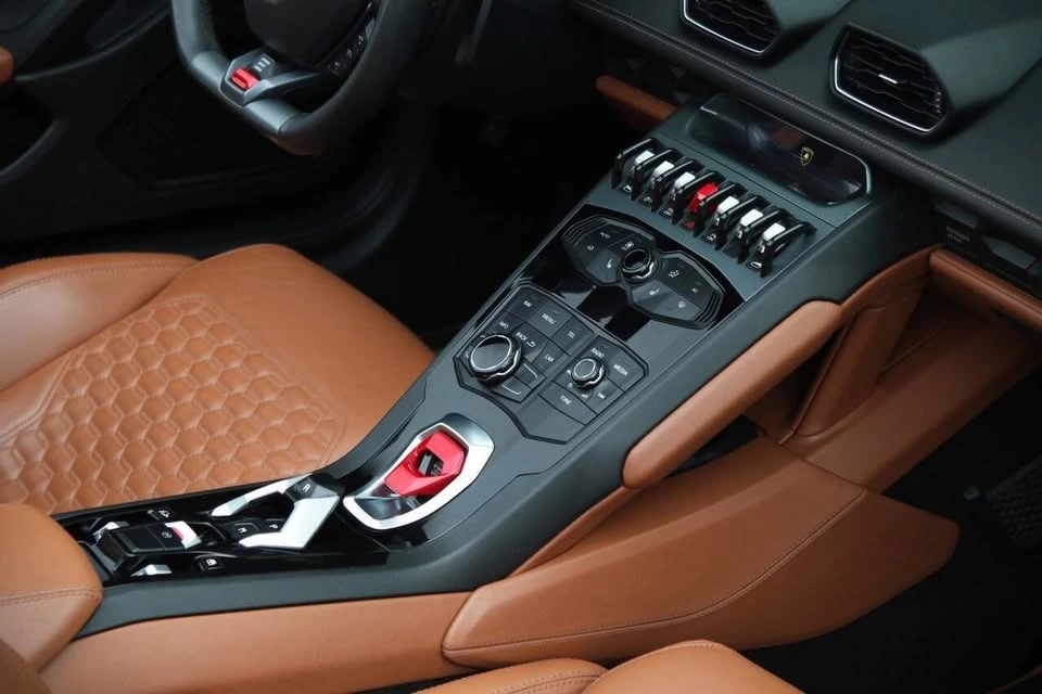 2016 Lamborghini Huracan LP610-4 - Image 13 of 16