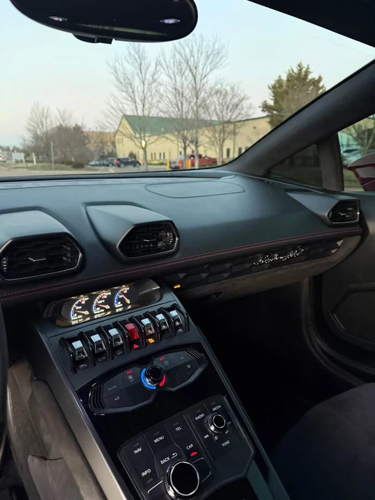 2016 Lamborghini Huracan LP580-2 - Image 16 of 20