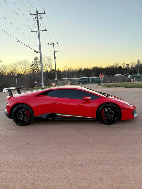 2016 Lamborghini Huracan LP580-2 - Image 4 of 20