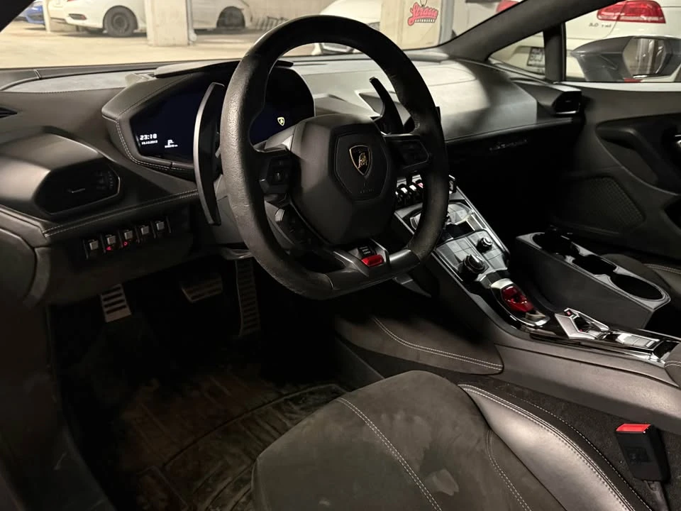 2016 Lamborghini Huracan LP610-4 - Image 9 of 11