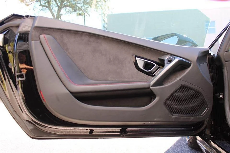 2016 Lamborghini Huracan LP580-2 - Image 10 of 20