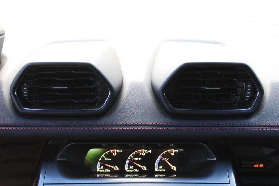 2016 Lamborghini Huracan LP580-2 - Image 15 of 20