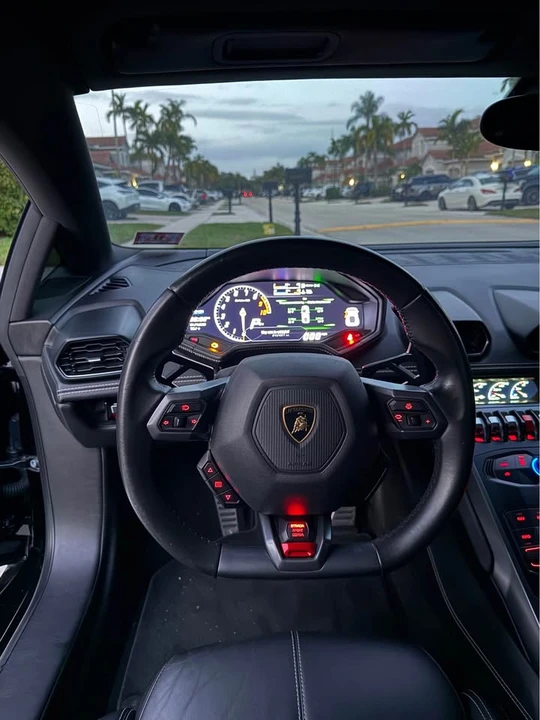 2016 Lamborghini Huracan LP580-2 - Image 7 of 11