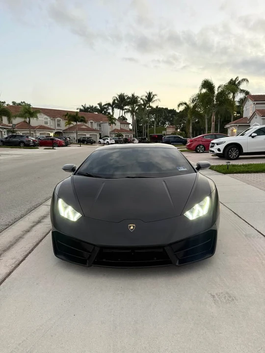 2016 Lamborghini Huracan LP580-2 - Image 2 of 11