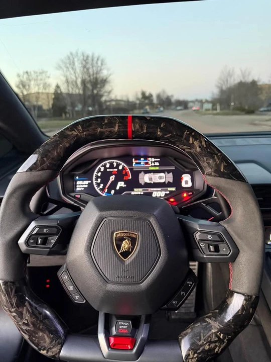 2016 Lamborghini Huracan LP580-2 - Image 11 of 17